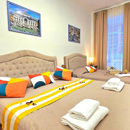 A Casa Simpatia Roma - Free Parking If You Book 4 Nights Bed and Breakfast Buitenkant foto