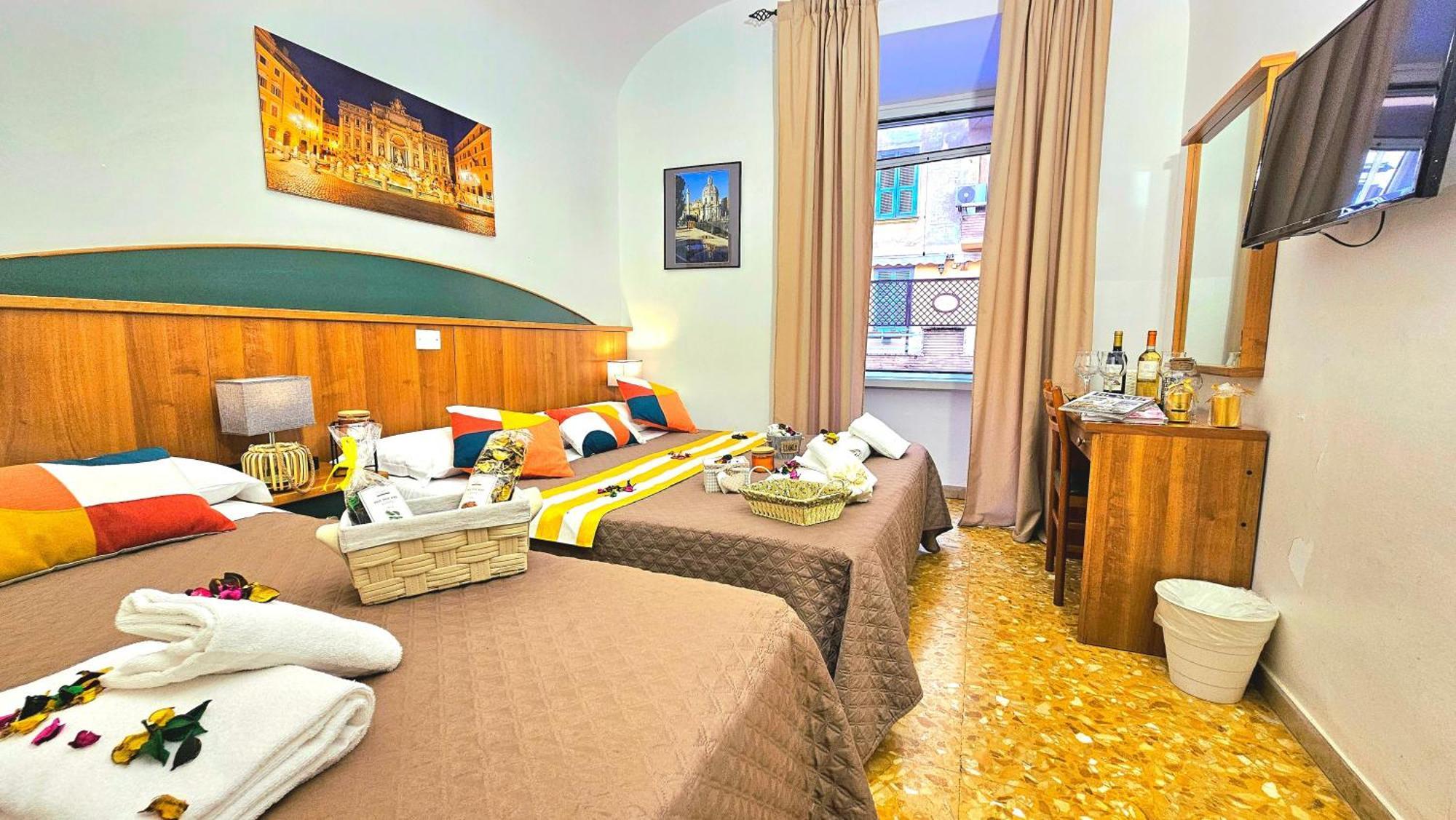 A Casa Simpatia Roma - Free Parking If You Book 4 Nights Bed and Breakfast Buitenkant foto