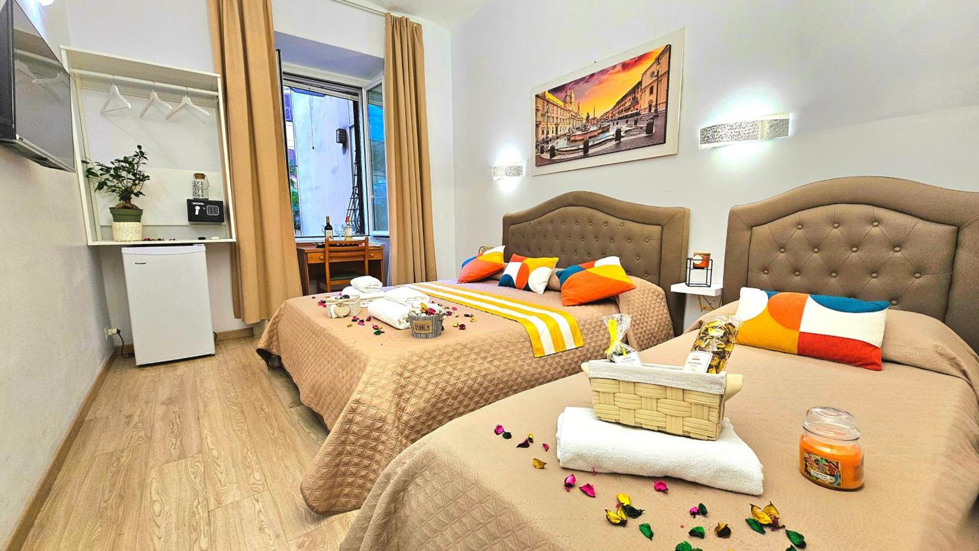 A Casa Simpatia Roma - Free Parking If You Book 4 Nights Bed and Breakfast Buitenkant foto